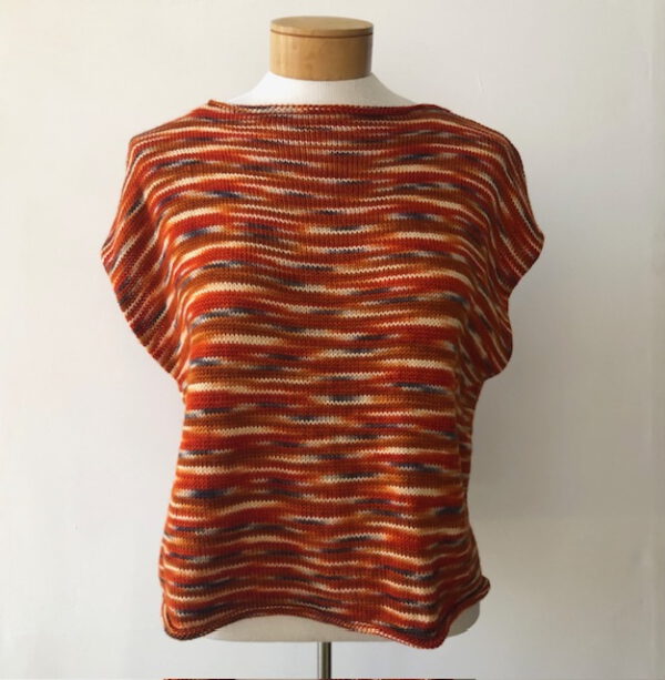 Gestricktes Shirt Franka aus der von Franziska Uhl handgefärbten Fine Merino - Modell Fuchs