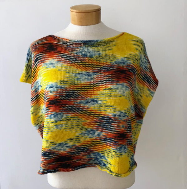 Gestricktes Shirt Sophie aus der von Franziska Uhl handgefärbten Fine Merino - Modell Pippi Langstrumpf – Bild 2