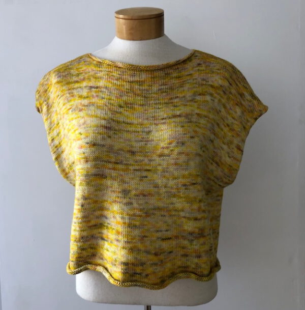 Gestricktes Shirt Sophie aus der von Franziska Uhl handgefärbten Fine Merino - Modell Sadiye - Glücksbringer