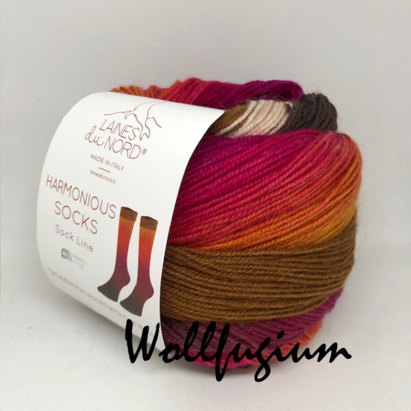 Harmonious_Socks_08k