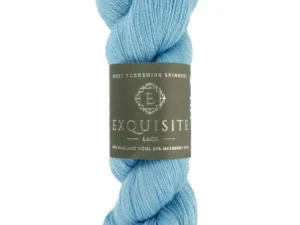 West Yorkshire Spinners Exquisite Lace Mischung aus Falklandwolle und Maulbeerseide 519 lagoon