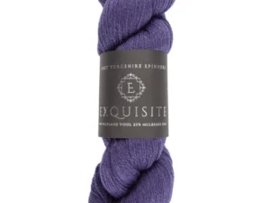 West Yorkshire Spinners Exquisite Lace Mischung aus Falklandwolle und Maulbeerseide 741 mayfair