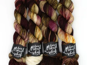 das Mondschaf Hydra handgefärbte Merino-Schurwolle - Highlander