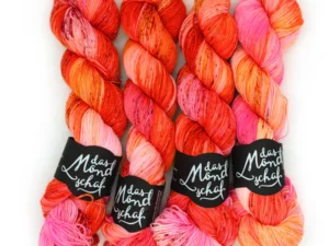 das Mondschaf Hydra handgefärbte Merino-Schurwolle - Princess Peach