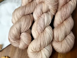 Merino Silk Sock_113b-Sandelholz