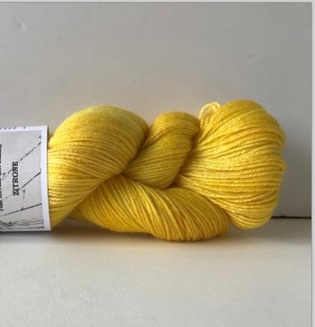 Handgefärbte Wolle von Franziska Uhl, Fine Merino, Uni ZITRONE